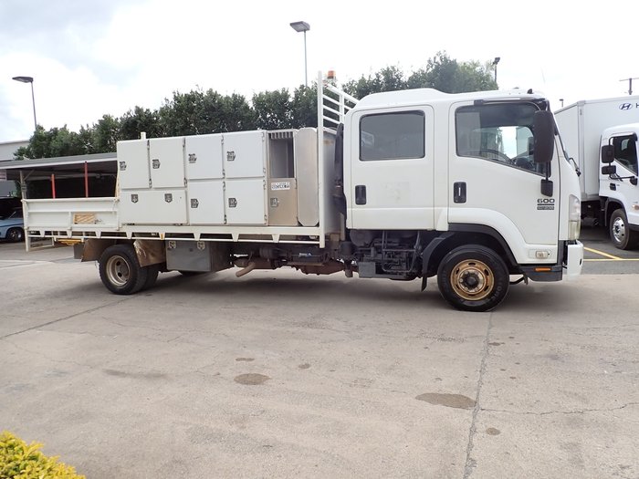 2012 ISUZU FRR 600 WHITE
