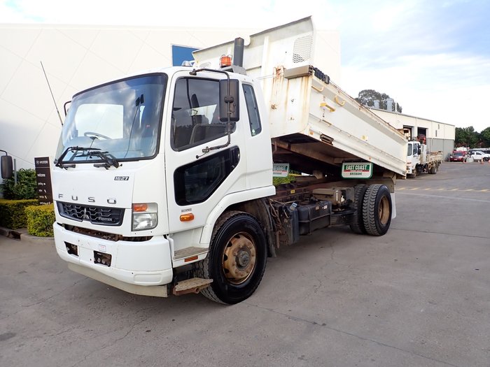 2016 MITSUBISHI FIGHTER 1627 WHITE