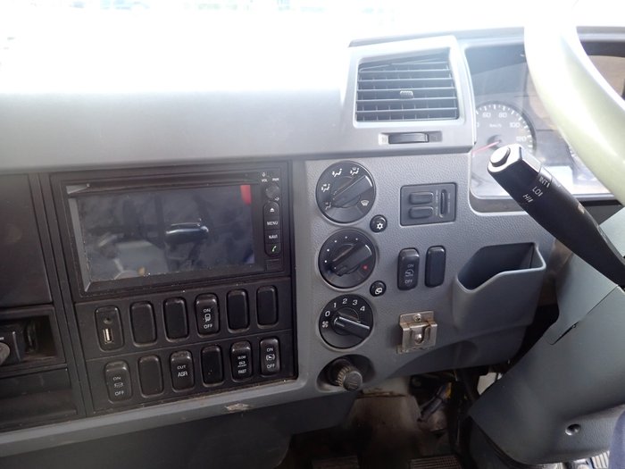 2016 MITSUBISHI FIGHTER 1627 WHITE