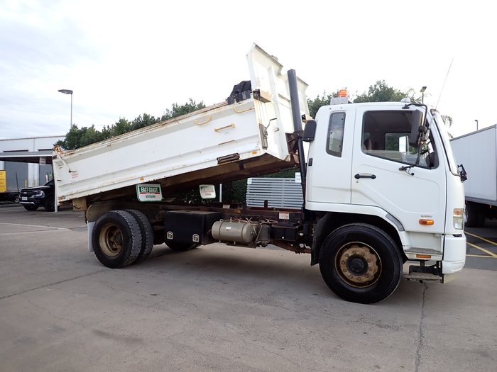 2016 MITSUBISHI FIGHTER 1627 WHITE