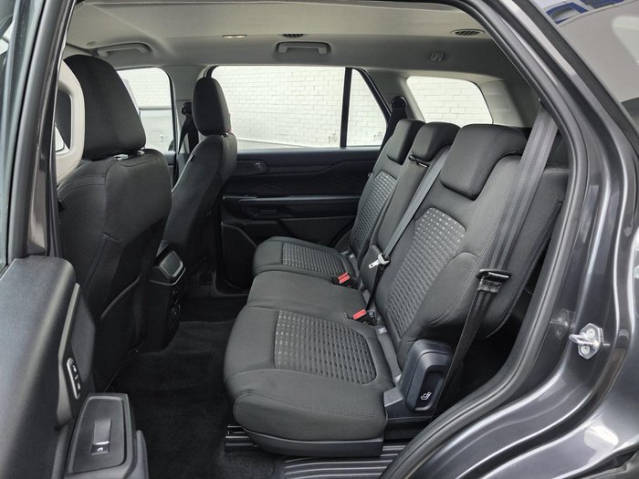 2024 Ford Everest Ambiente