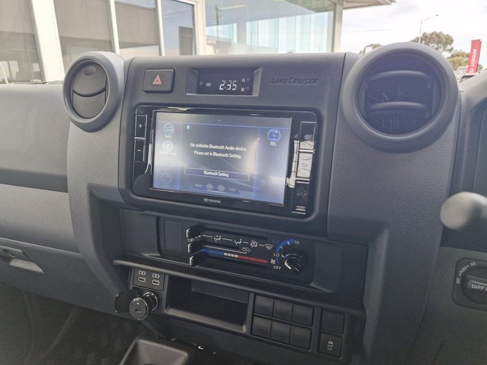 2025 Toyota Landcruiser GXL