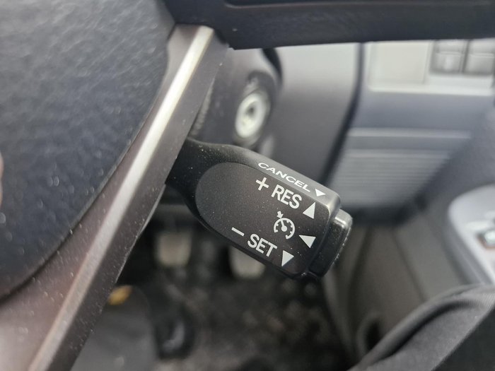 2025 Toyota Landcruiser GXL