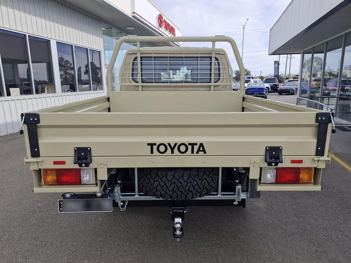 2025 Toyota Landcruiser GXL