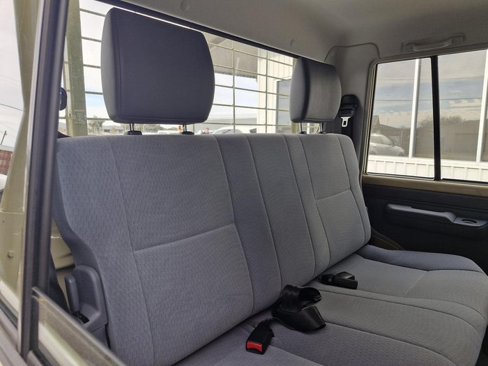 2025 Toyota Landcruiser GXL