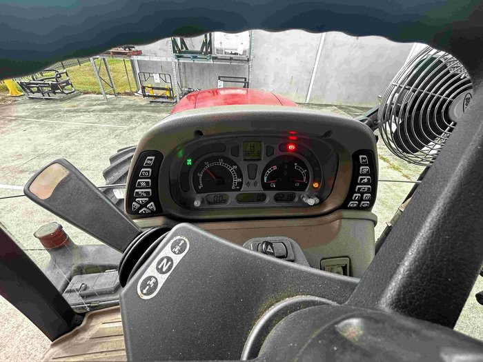 2015 CASE IH Maxxum 125 X-Line Red