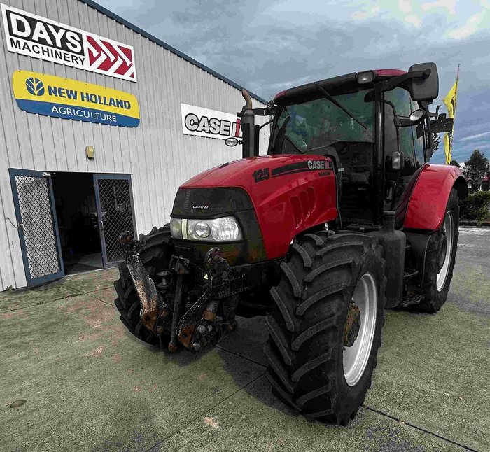 2015 CASE IH Maxxum 125 X-Line Red