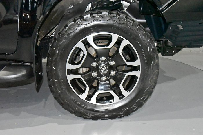2022 Toyota Hilux SR5