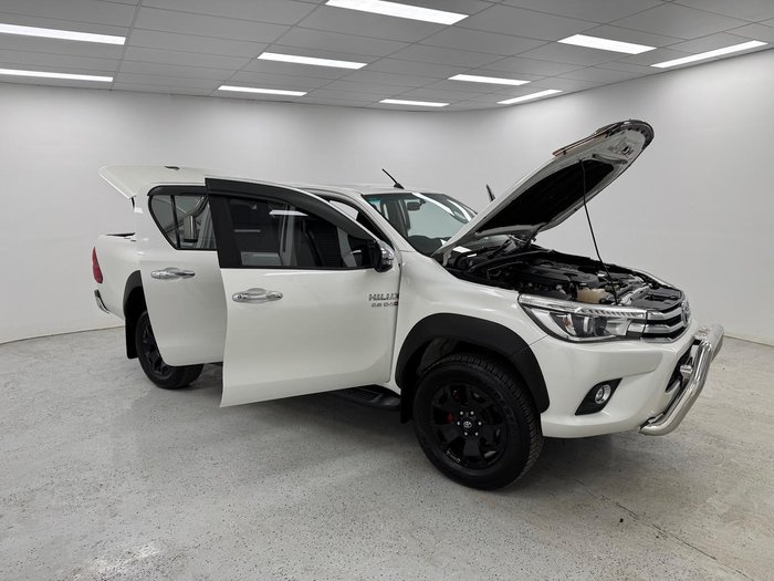 2017 Toyota Hilux SR5 GUN126R 4X4 Dual Range Crystal Pearl