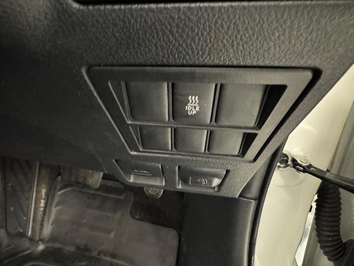 2017 Toyota Hilux SR5 GUN126R 4X4 Dual Range Crystal Pearl