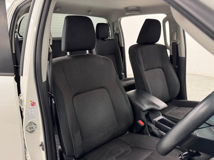 2017 Toyota Hilux SR5 GUN126R 4X4 Dual Range Crystal Pearl