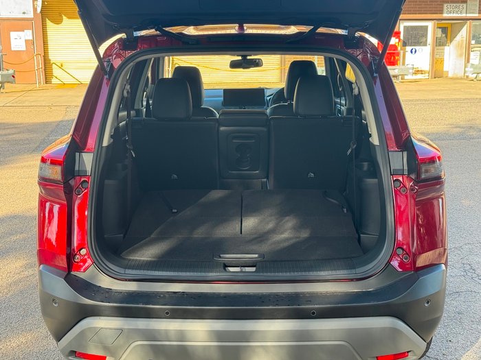 2024 Nissan X-TRAIL ST-L