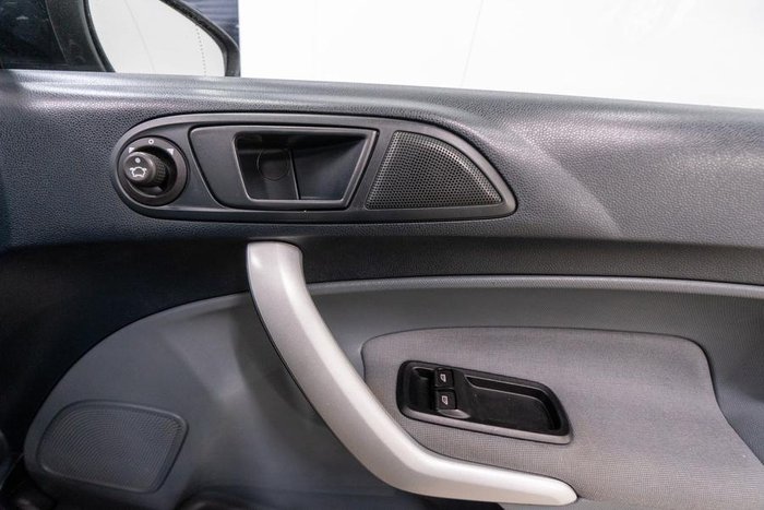 2012 Ford Fiesta CL
