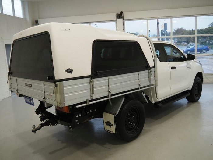 2020 Toyota Hilux SR