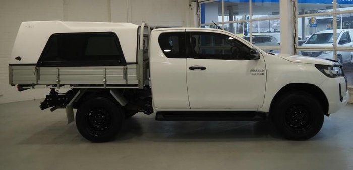 2020 Toyota Hilux SR