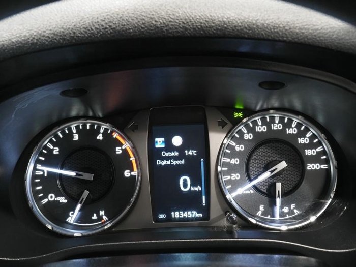 2020 Toyota Hilux SR