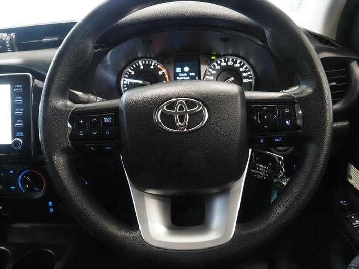 2020 Toyota Hilux SR