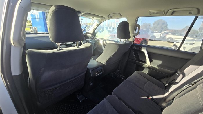 2023 Toyota Landcruiser Prado GXL