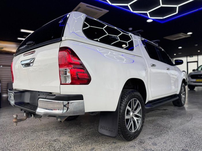 2018 Toyota Hilux SR5