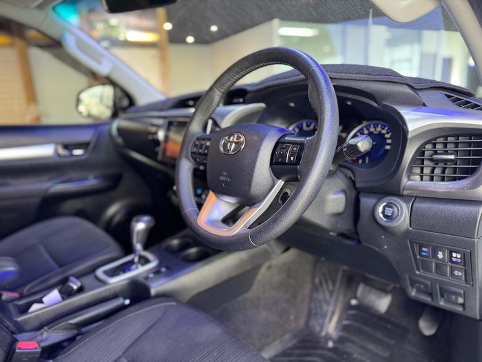 2018 Toyota Hilux SR5