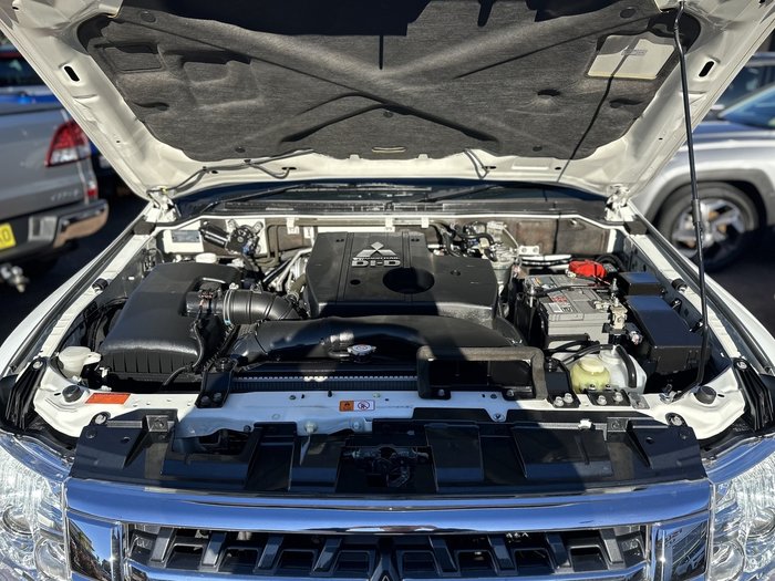 2020 Mitsubishi Pajero GLX