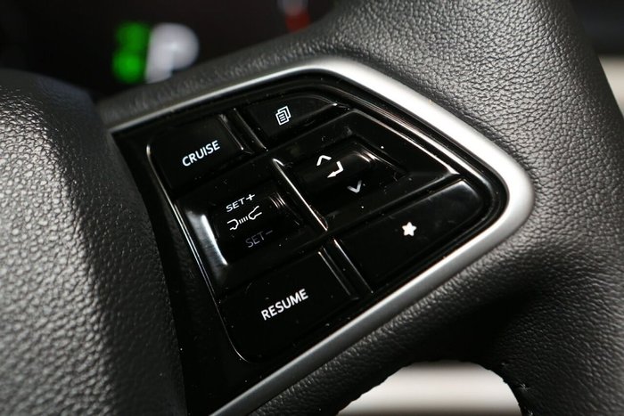 2024 Mahindra XUV700 AX7L Black Edition
