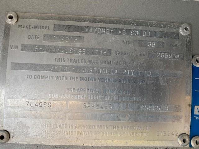 2015 Vawdrey 24P Dry Van Red