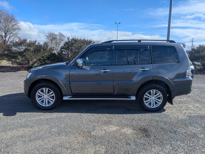 2014 Mitsubishi Pajero GLX