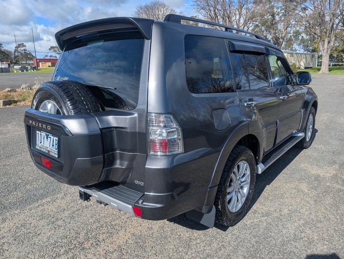 2014 Mitsubishi Pajero GLX