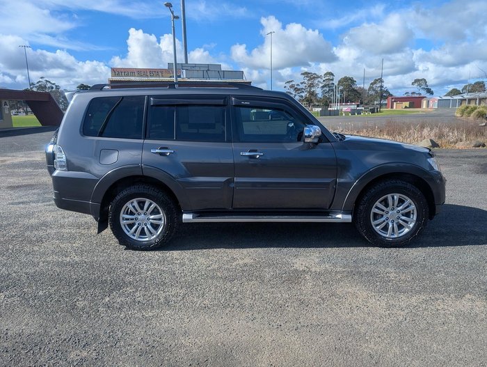 2014 Mitsubishi Pajero GLX