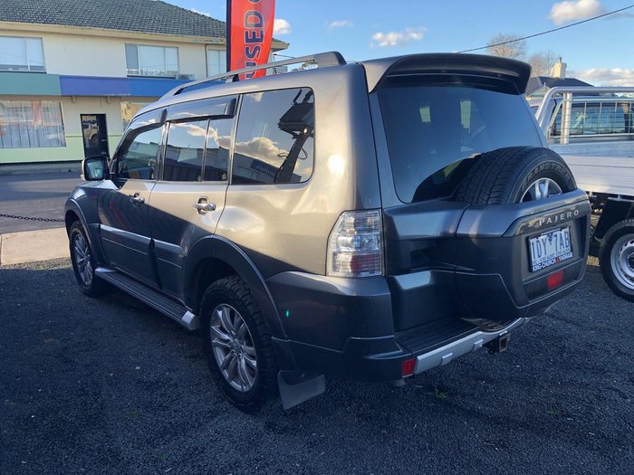 2014 Mitsubishi Pajero GLX