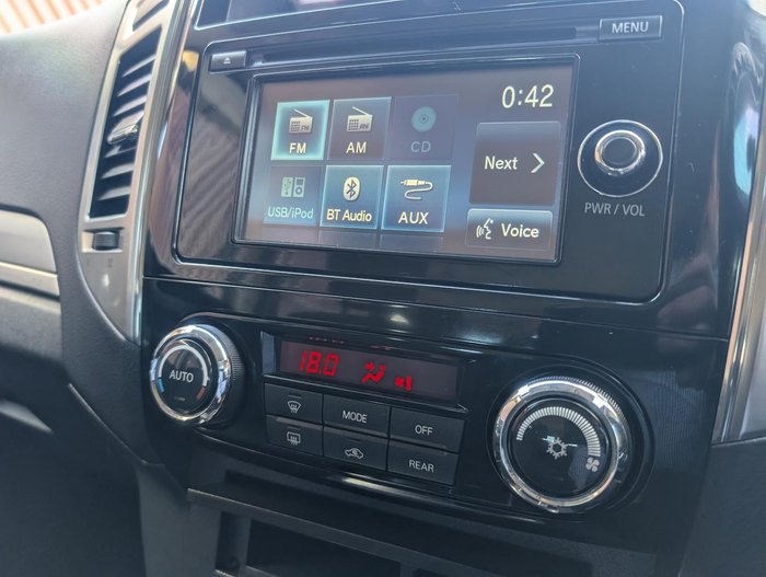 2014 Mitsubishi Pajero GLX