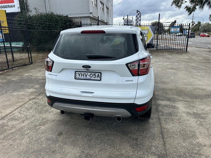 2017 FORD ESCAPE AMBIENTE (FWD)