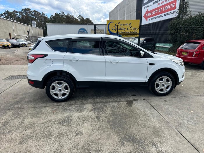 2017 FORD ESCAPE AMBIENTE (FWD)