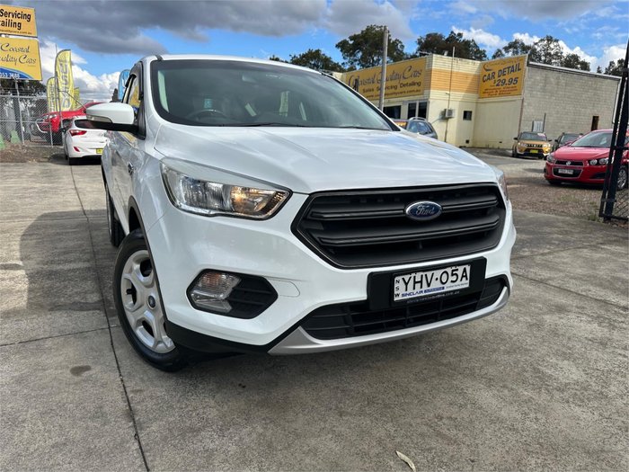2017 FORD ESCAPE AMBIENTE (FWD)