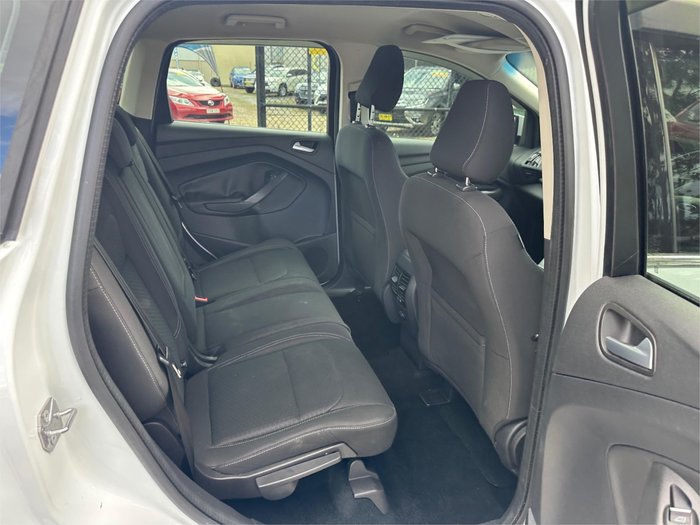 2017 FORD ESCAPE AMBIENTE (FWD)
