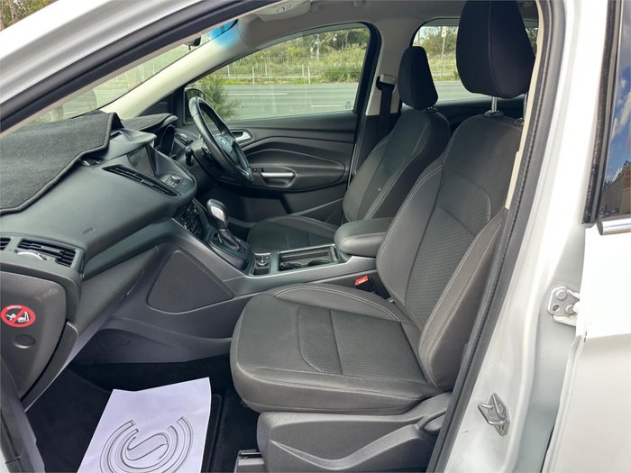 2017 FORD ESCAPE AMBIENTE (FWD)