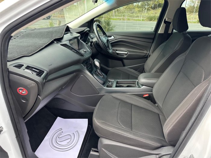 2017 FORD ESCAPE AMBIENTE (FWD)