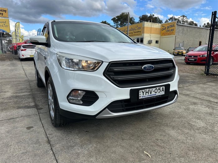 2017 FORD ESCAPE AMBIENTE (FWD)