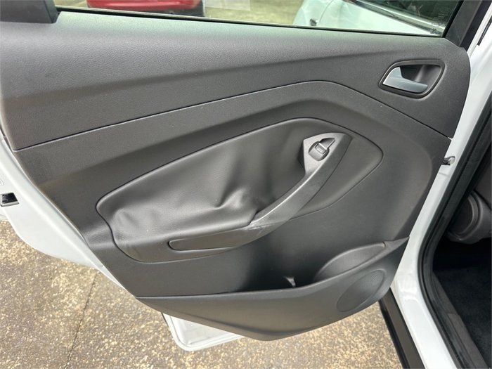 2017 FORD ESCAPE AMBIENTE (FWD)