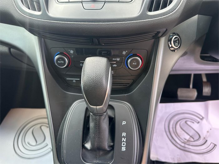 2017 FORD ESCAPE AMBIENTE (FWD)