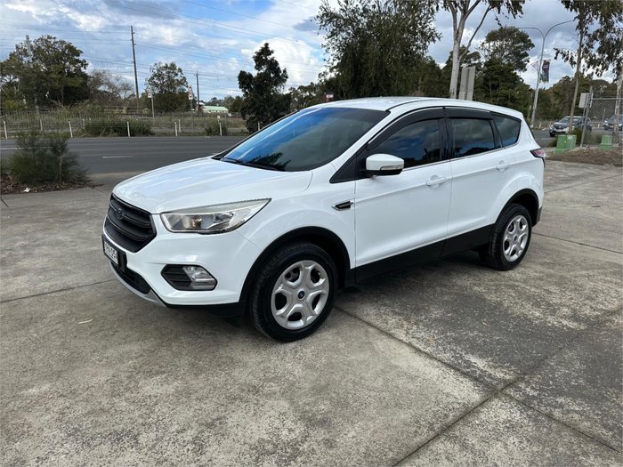 2017 FORD ESCAPE AMBIENTE (FWD)