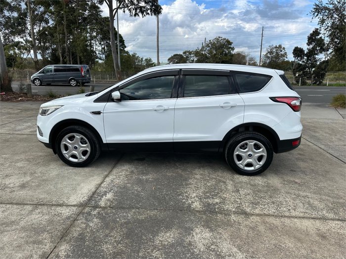 2017 FORD ESCAPE AMBIENTE (FWD)
