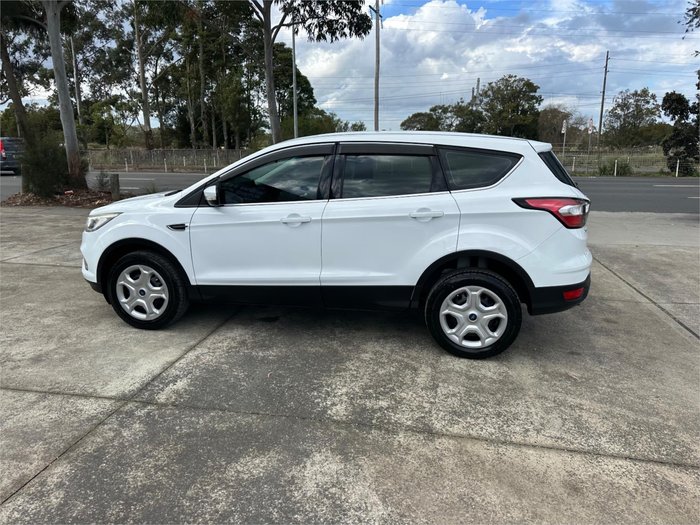 2017 FORD ESCAPE AMBIENTE (FWD)