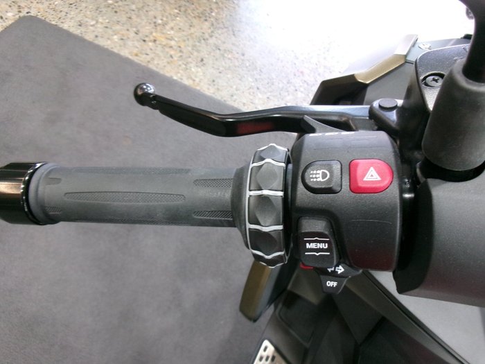 2025 BMW Motorrad C 400 X ION KALAMATA METALLIC MATT