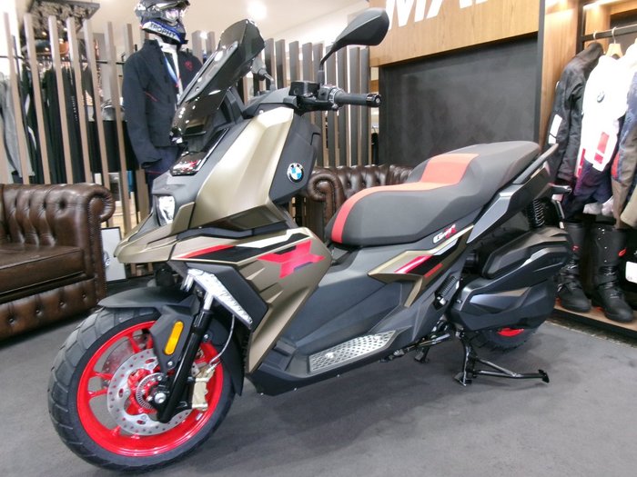 2025 BMW Motorrad C 400 X ION KALAMATA METALLIC MATT