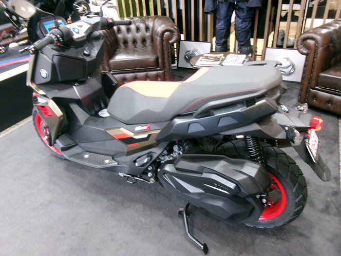2025 BMW Motorrad C 400 X ION KALAMATA METALLIC MATT