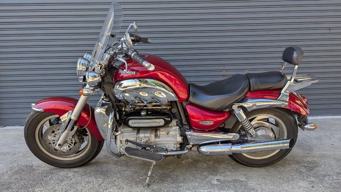 2004 Triumph ROCKET III Red