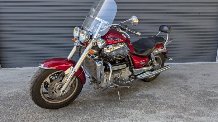 2004 Triumph ROCKET III Red