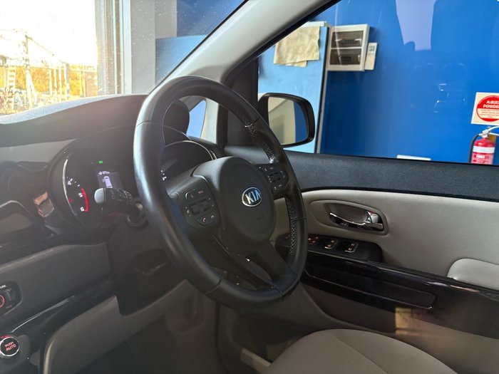 2020 Kia Carnival Si